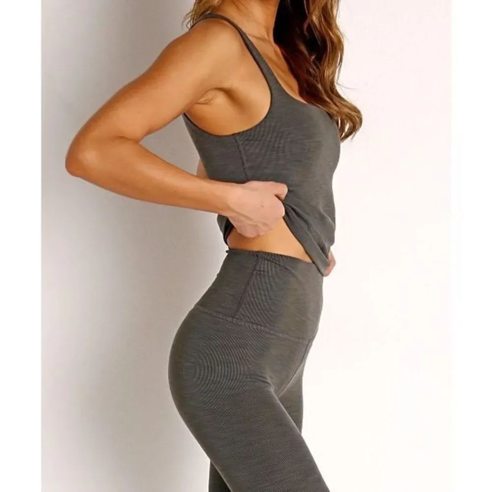 ✨Beyond Yoga Heather Rib Square Neck Tank✨ - Picture 3 of 8